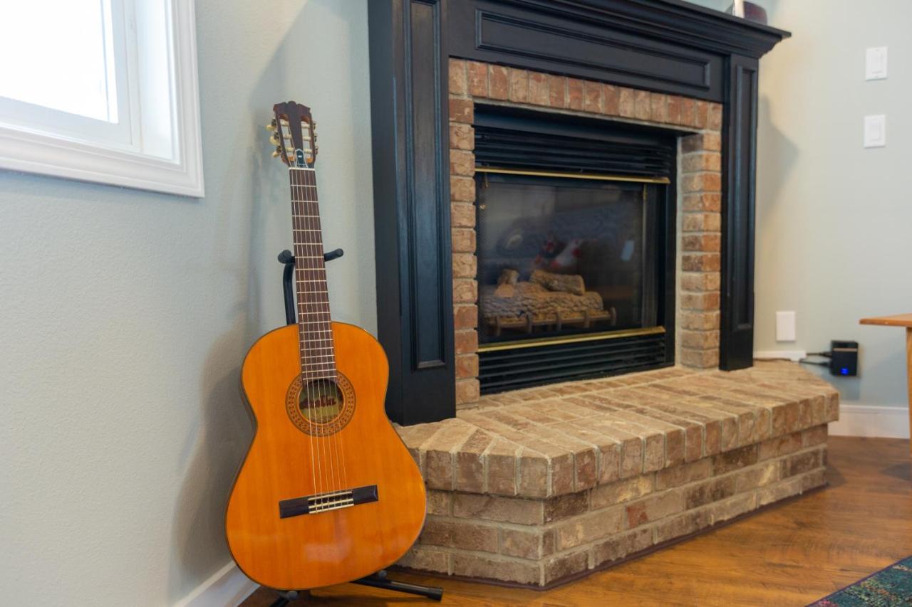 Hello Dolly! 3 Beds, 2 Bath, 2 Tv'S, Fireplace, Quiet Neighborhood In Star, Id Minutes From Walking Trails And River Views Eagle Εξωτερικό φωτογραφία